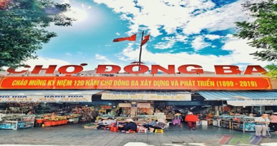 Dong Ba Market